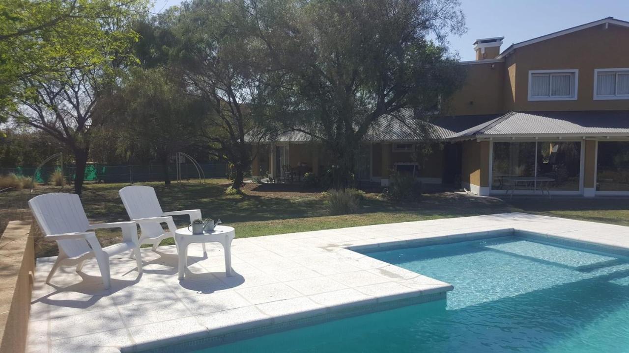 Casa 6 A Malibu 3Km Del Aeropuerto Podes Dejar Tu Auto Villa Allende Esterno foto